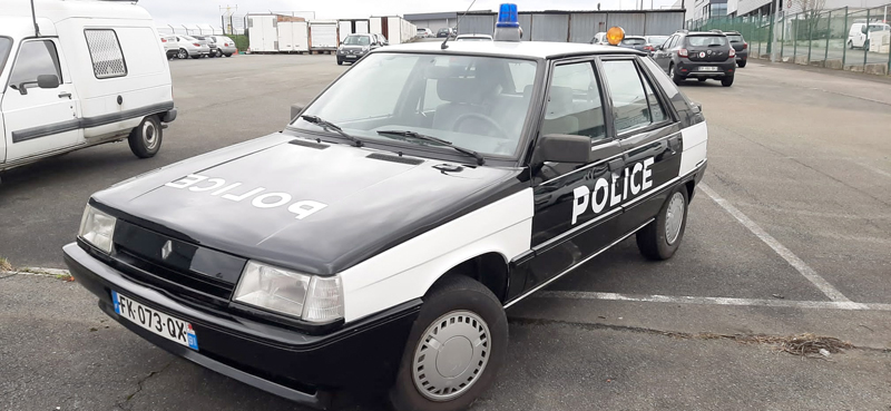R11 Police Pie